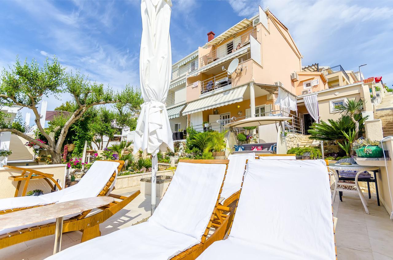 Apartments Nives Trogir Zewnętrze zdjęcie
