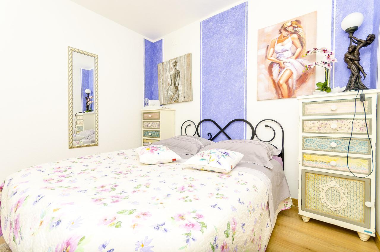 Apartments Nives Trogir Zewnętrze zdjęcie